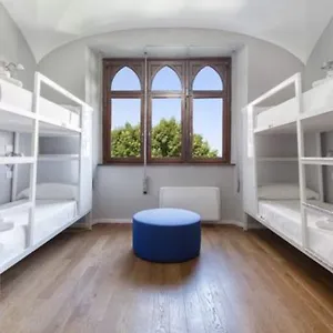 babila-hostel.it-lombardy.com/